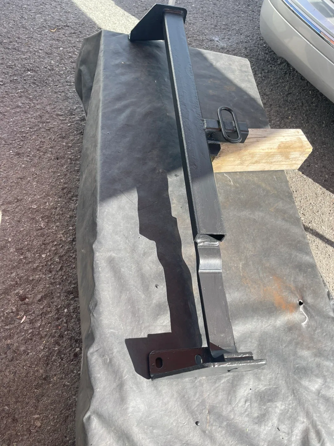 Trailer Hitch Receiver - Black image indicator(2)