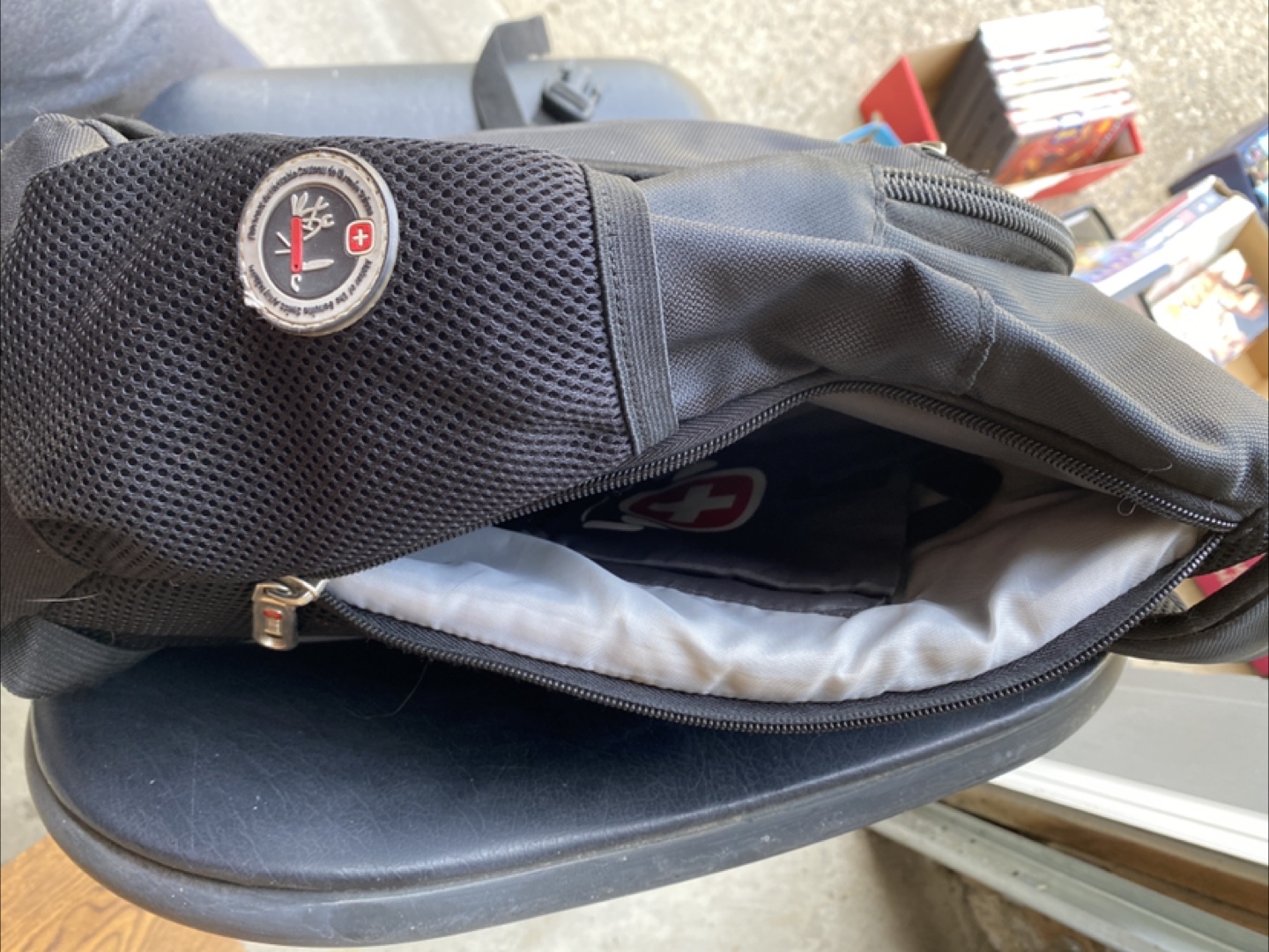 Swiss Gear Black Backpack - photo 5