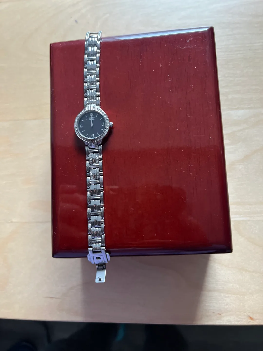 Citizen Eco-Drive Watch and Necklace Set image indicator(2)