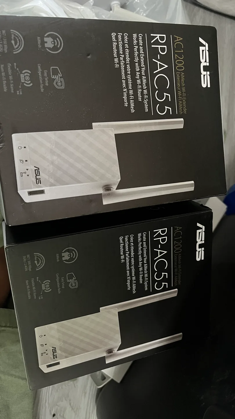 New ASUS RP-AC55 AC1200 WiFi Extender thumbnail