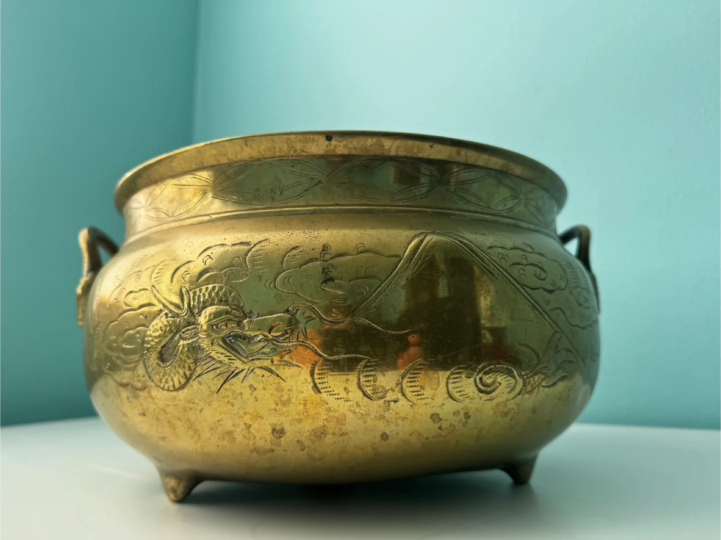 Vintage Brass Dragon Pot thumbnail