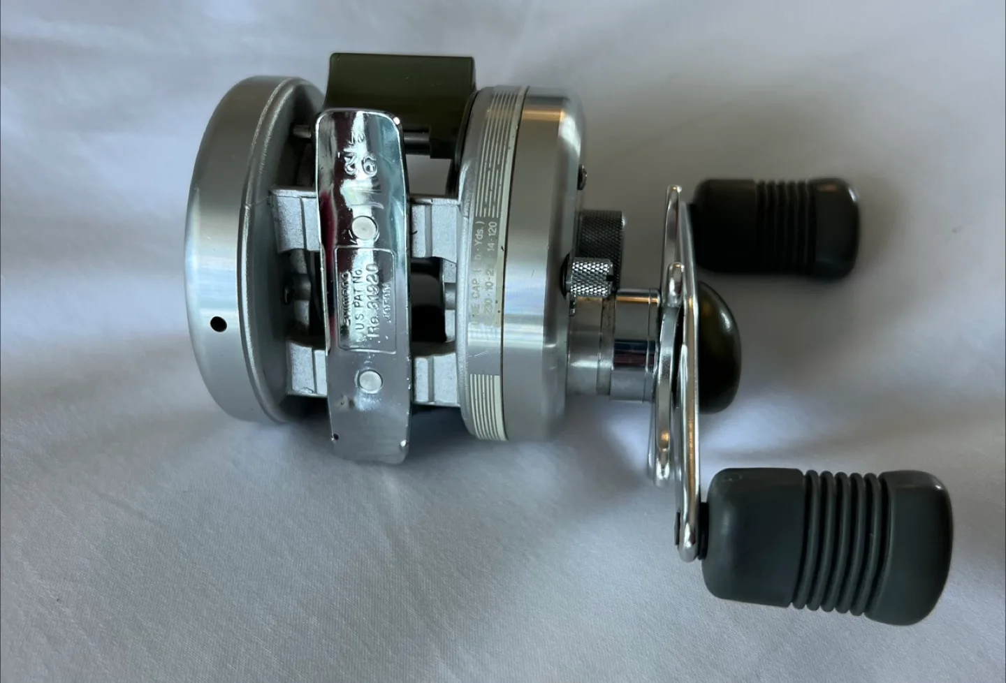 Shimano Calcutta 200 Fishing Reel image indicator(6)