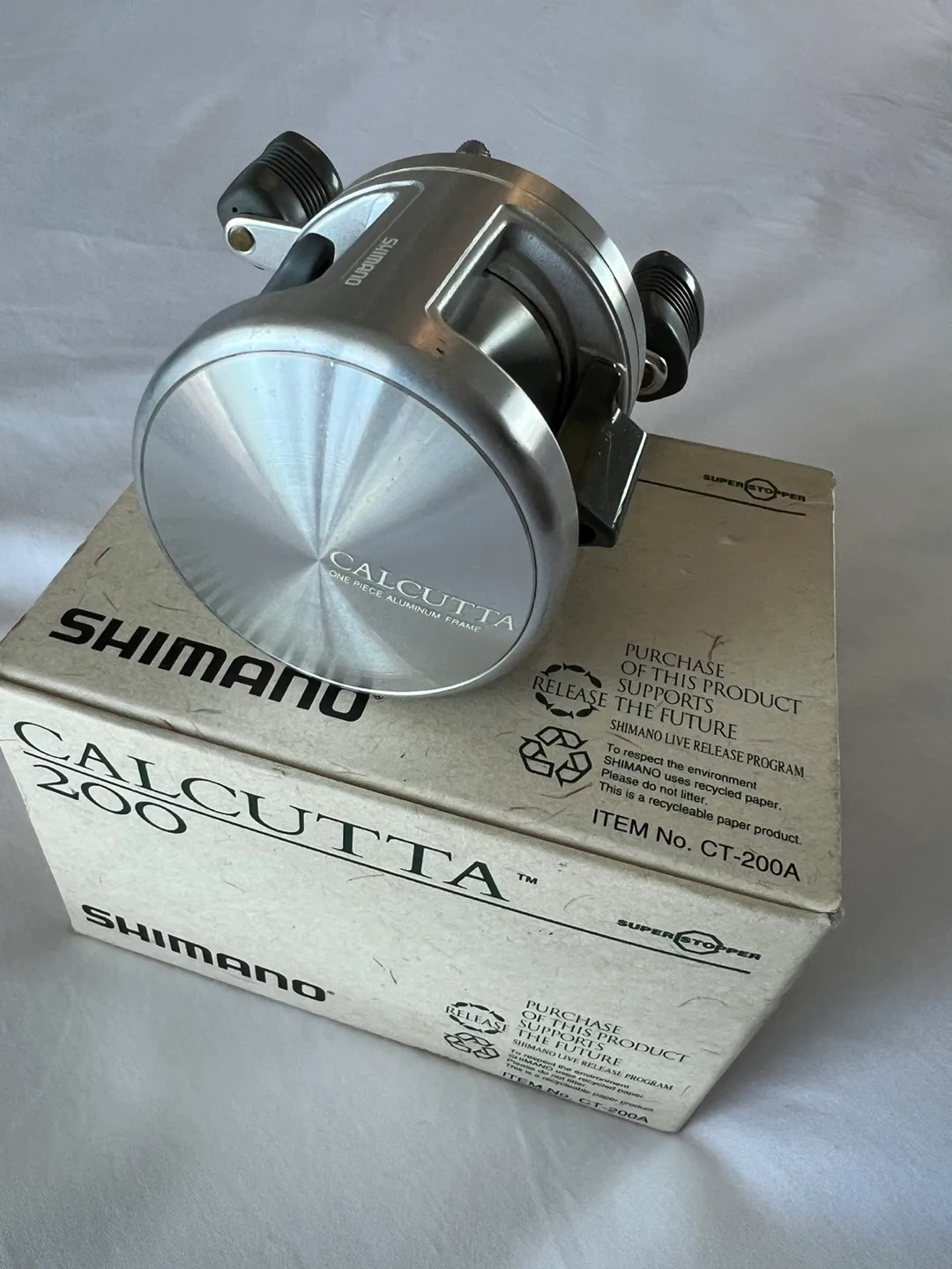 Shimano Calcutta 200 Fishing Reel image indicator(2)