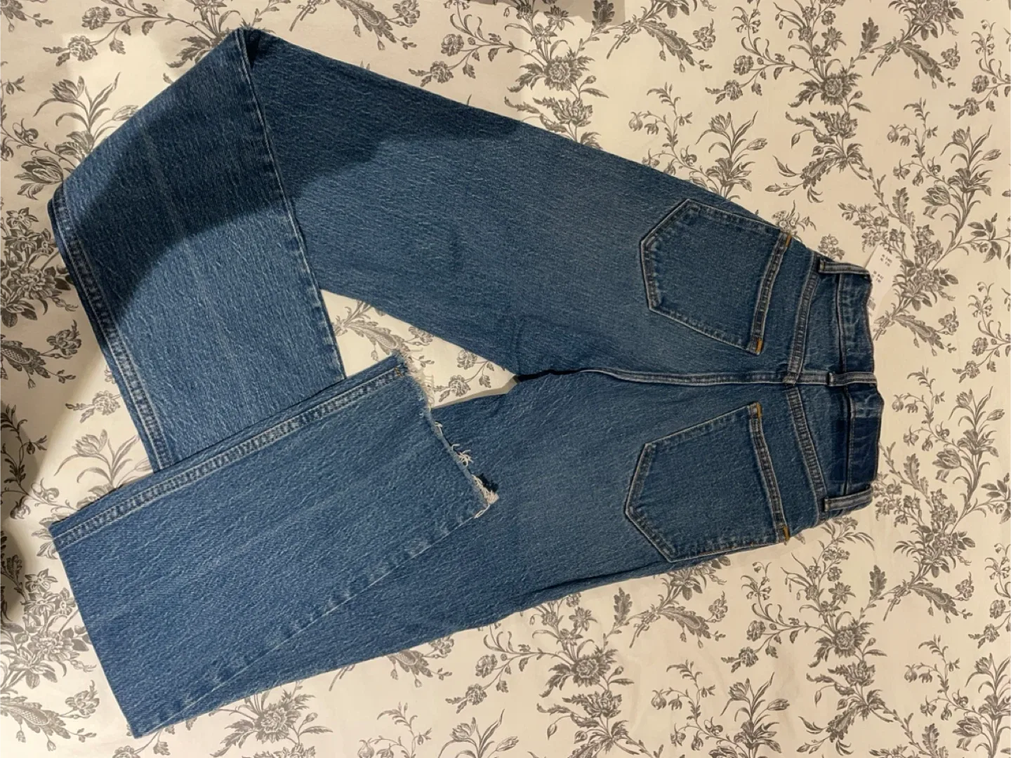 Women’s Abercrombie Jeans image indicator(3)