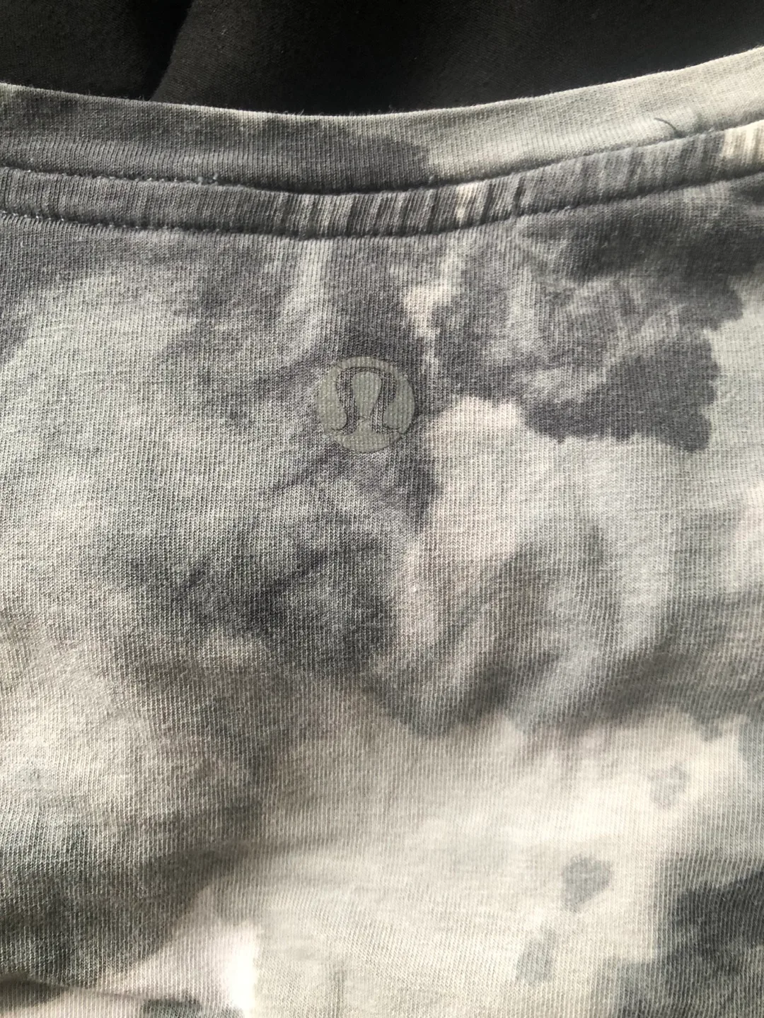 Lululemon T-shirt & Leggings Set image indicator(2)