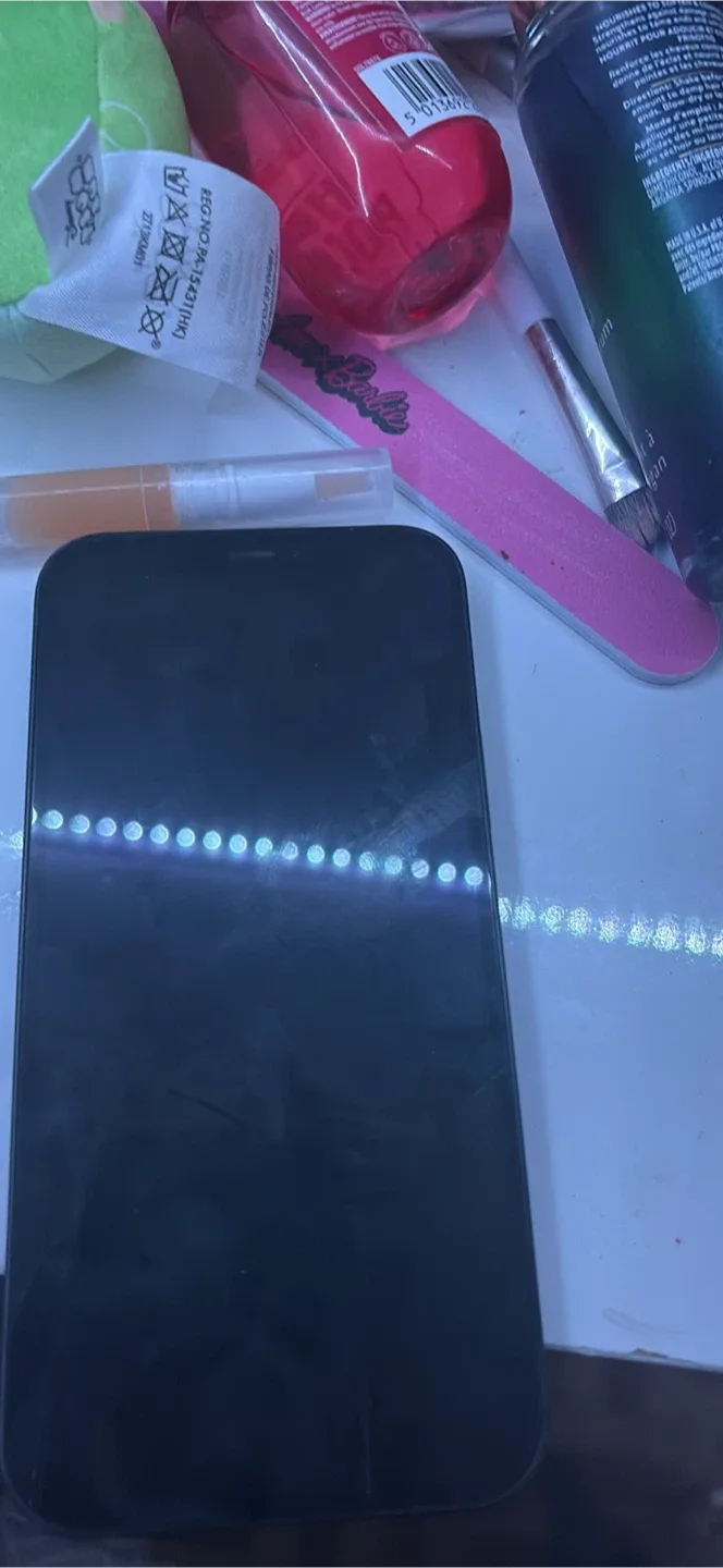 iPhone 12 need gone (offer ur best) broken back glass thumbnail