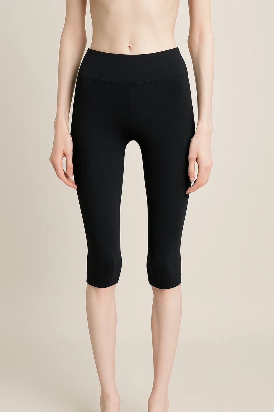 Lululemon Black Cropped Leggings thumbnail