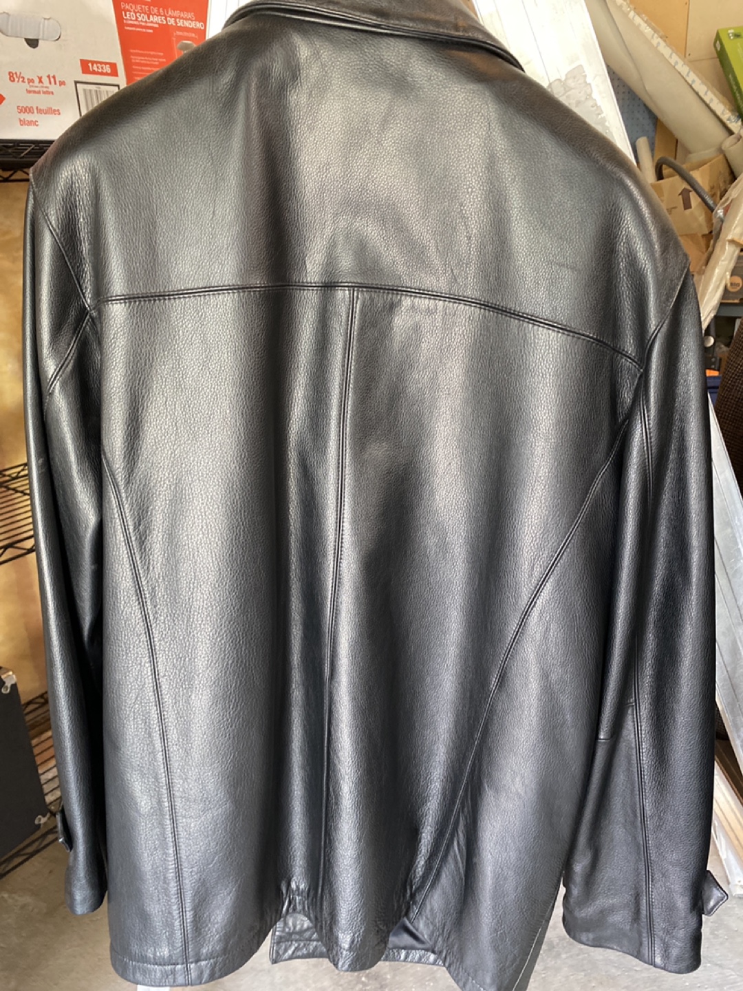 Men’s Danier Leather Jacket Size M - photo 2