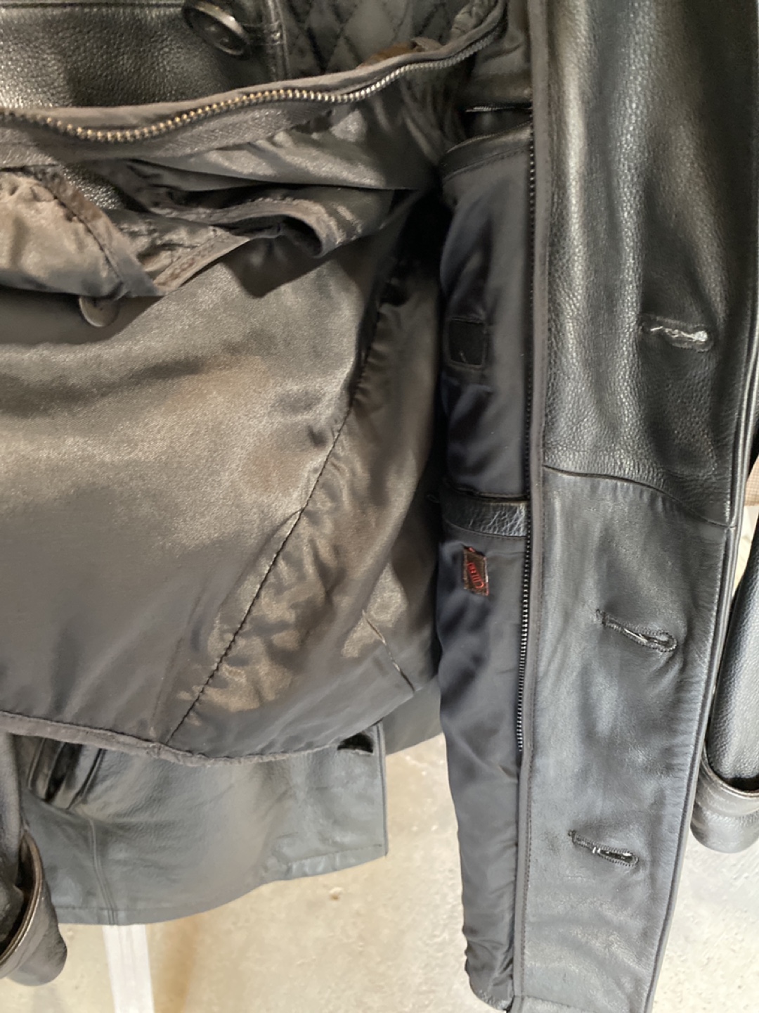 Men’s Danier Leather Jacket Size M - photo 3
