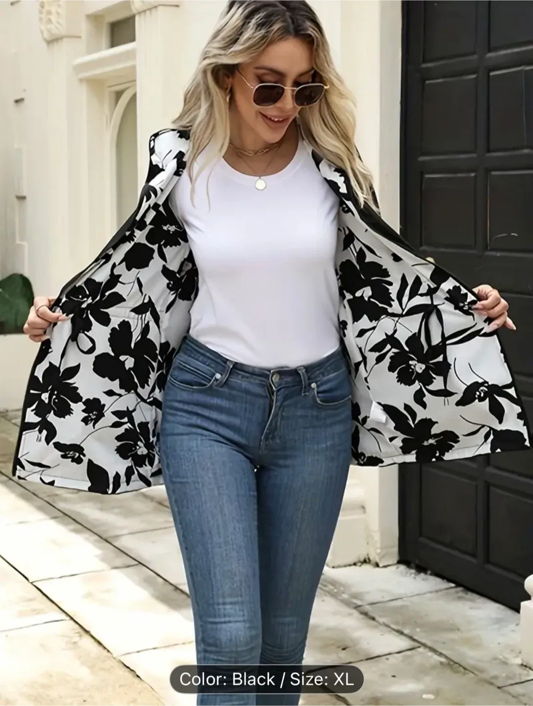 Double sided wind breaker Jacket - Size XL image indicator(4)