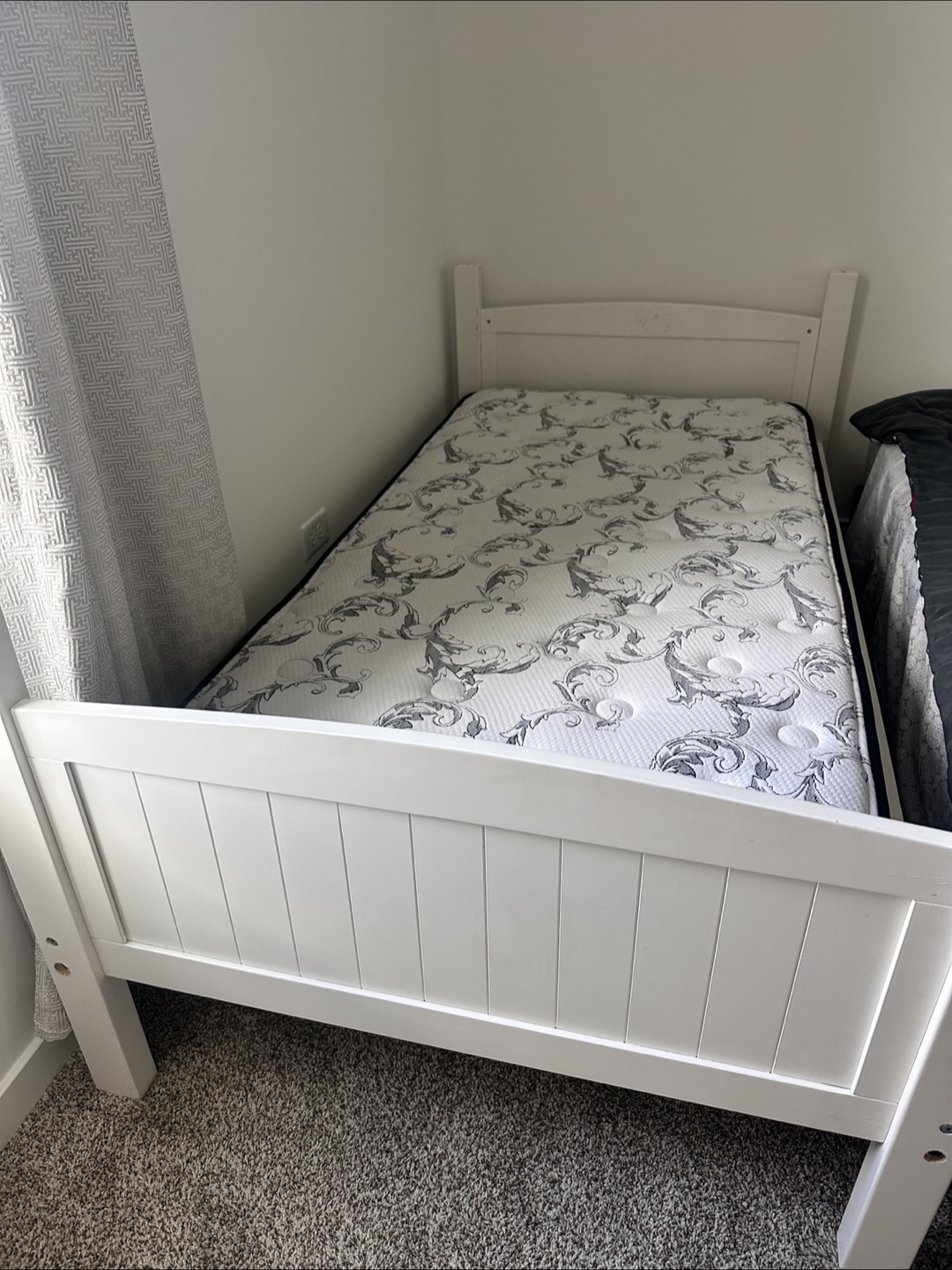 White Twin Size Bed Frame - photo 3
