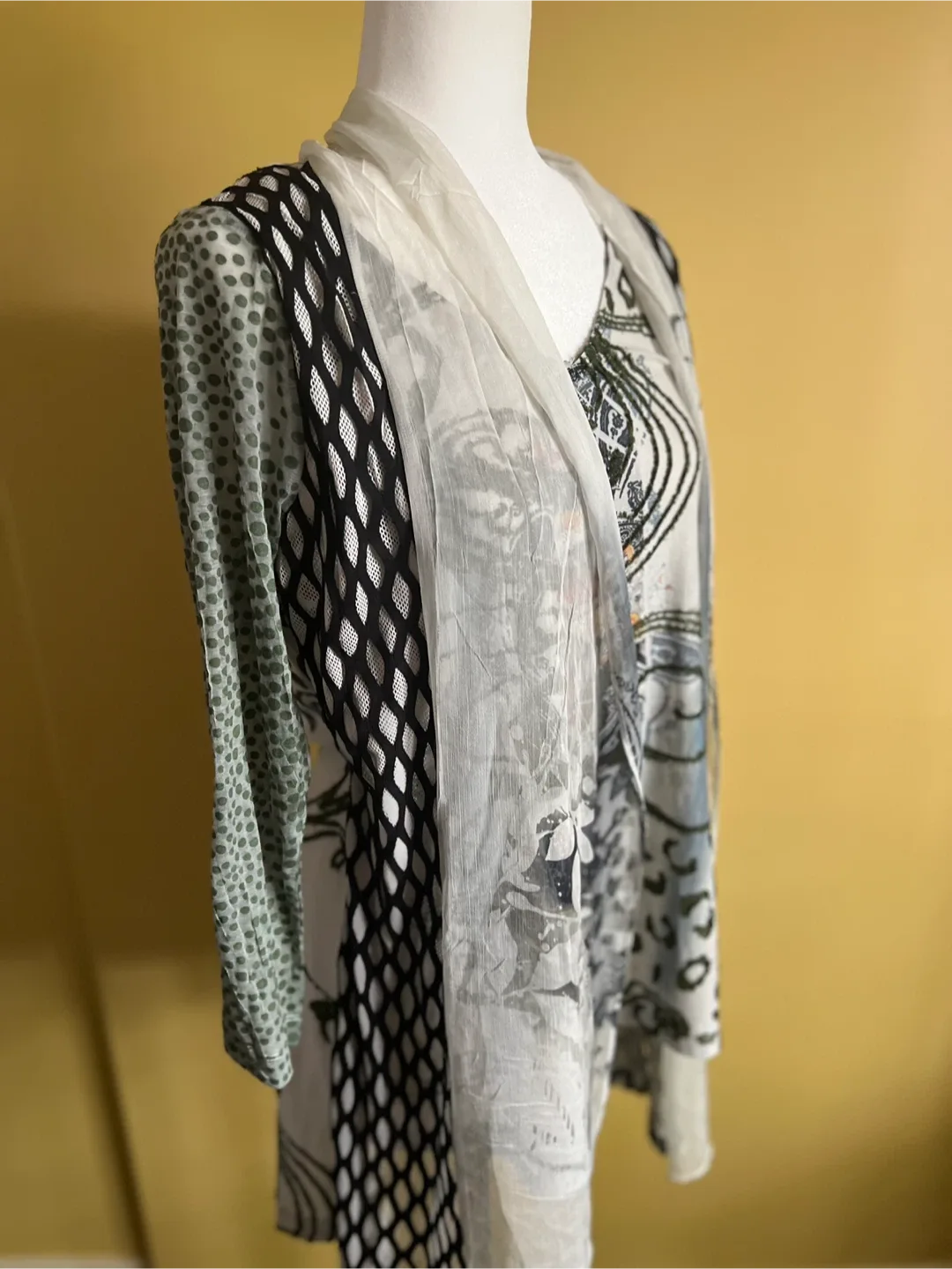 Clotheshead Tunic - NEW image indicator(9)