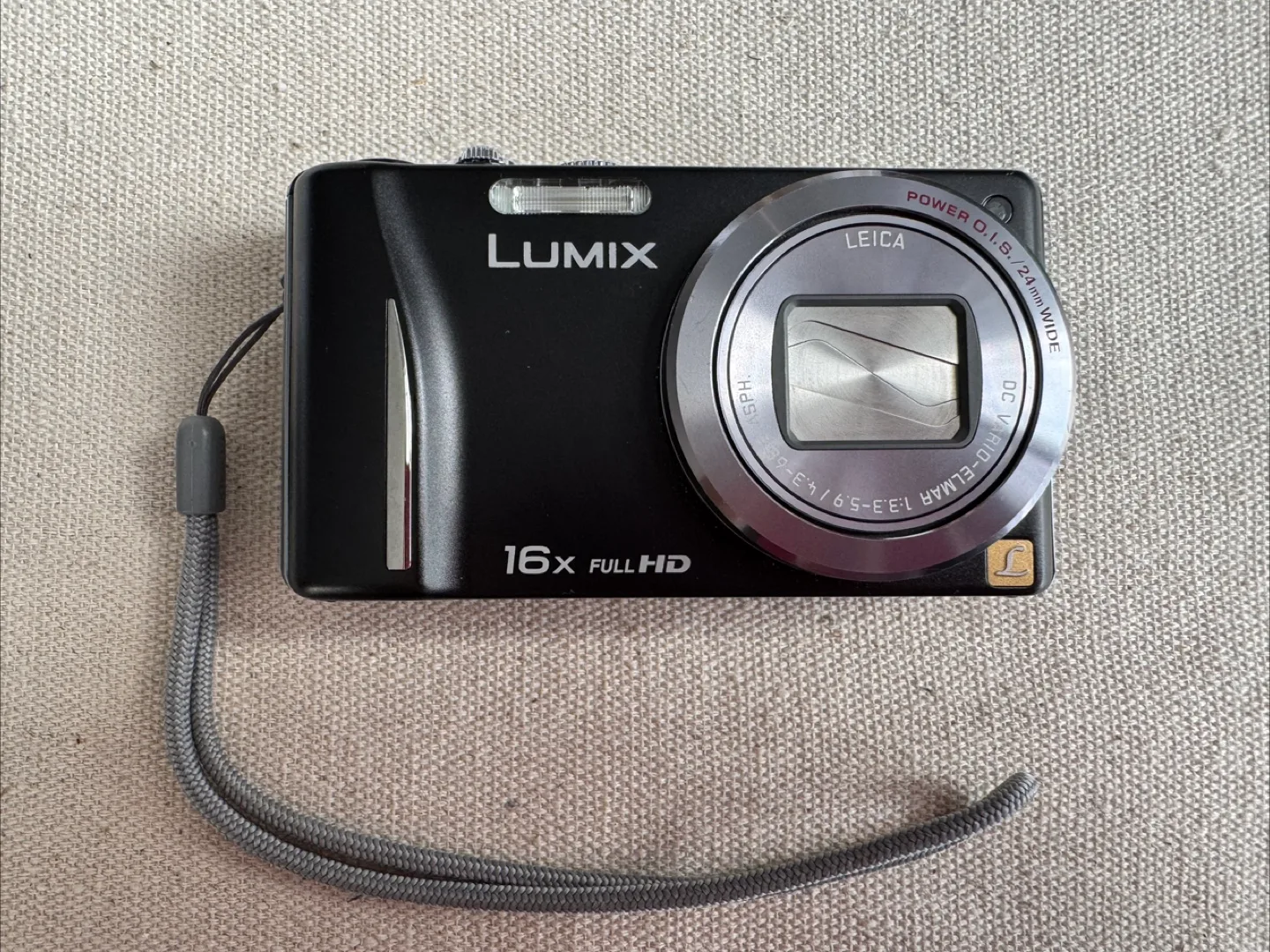 Panasonic Lumix DMC-ZS10 Digital Camera thumbnail