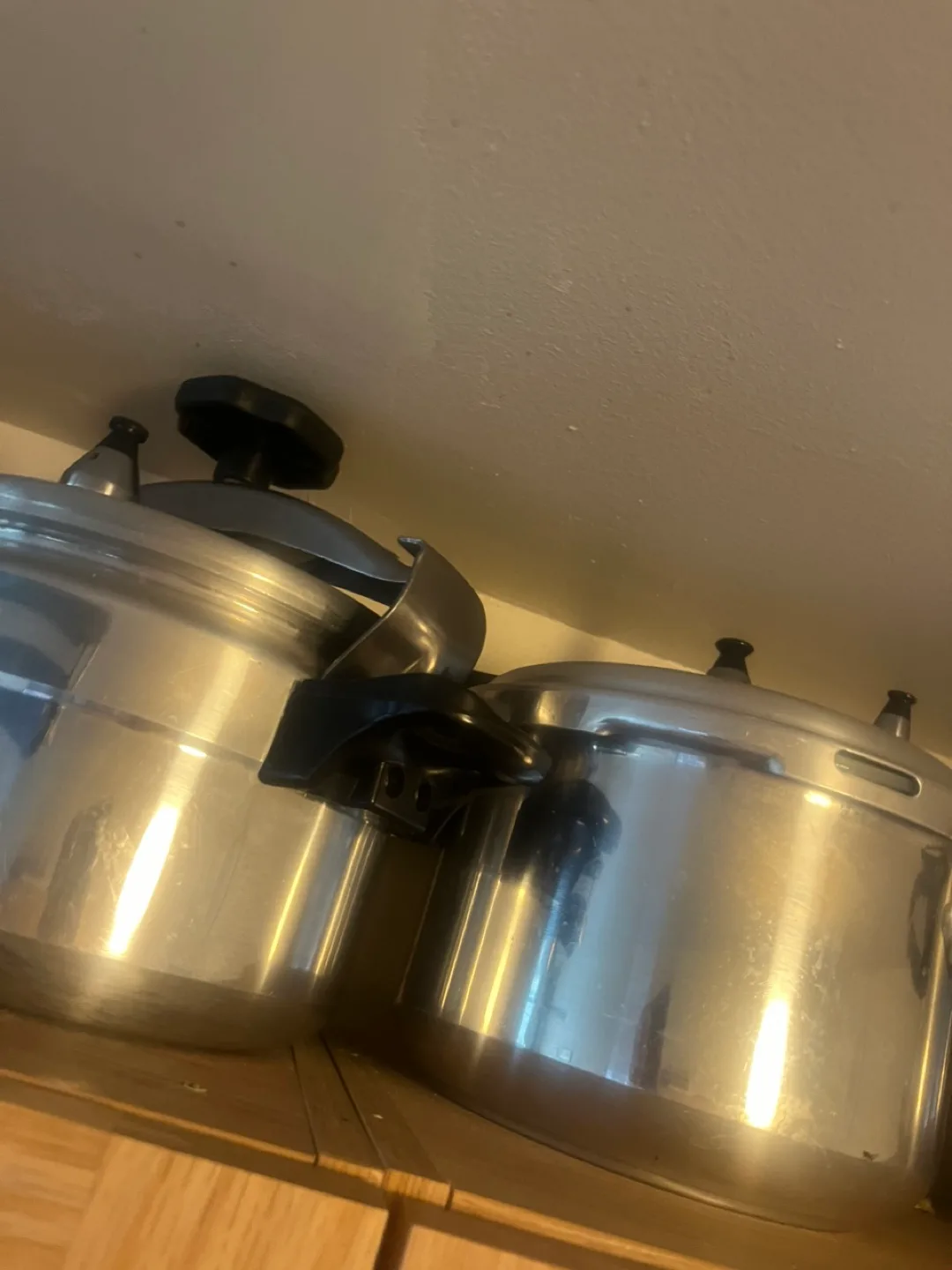 Stainless Steel Pressure Cookers each 20 image indicator(3)