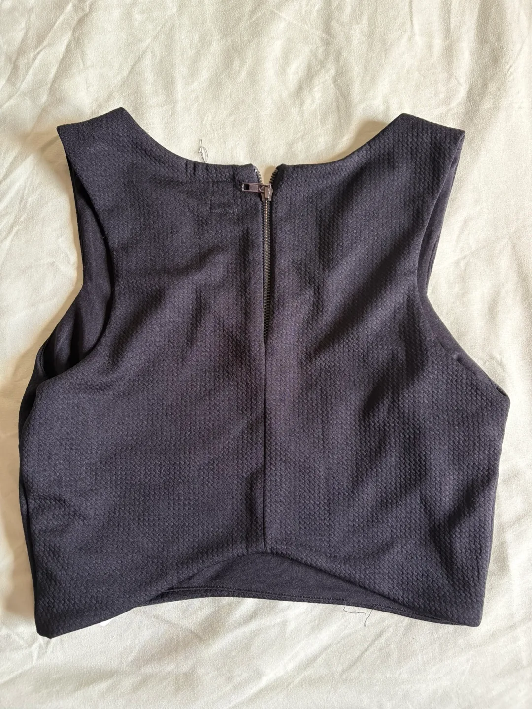 SWS Cropped Tank Top - Size Medium image indicator(2)