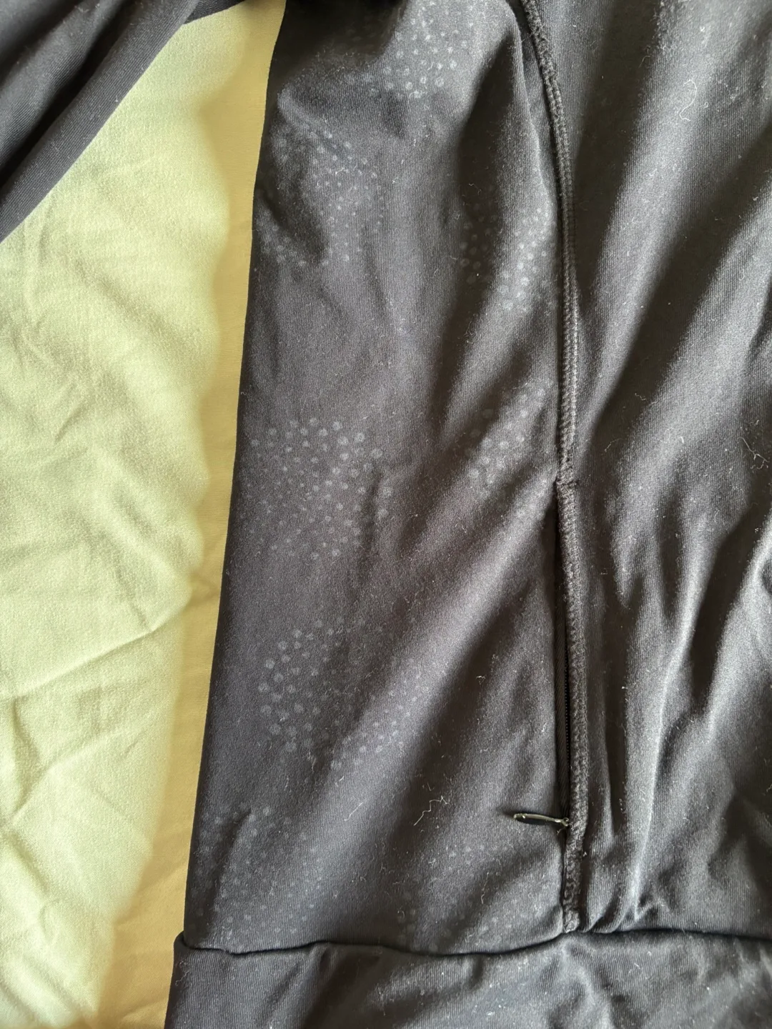 Black Jacket- Small image indicator(2)