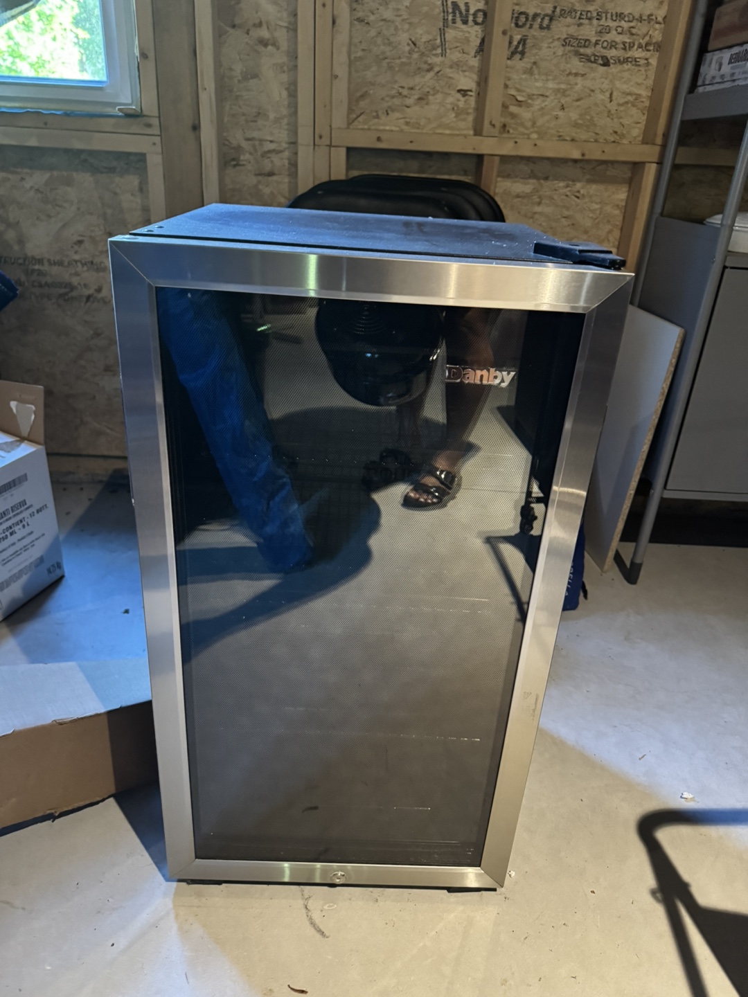 Danby Beverage Cooler DBC117A1BSSDB-6 - photo 4