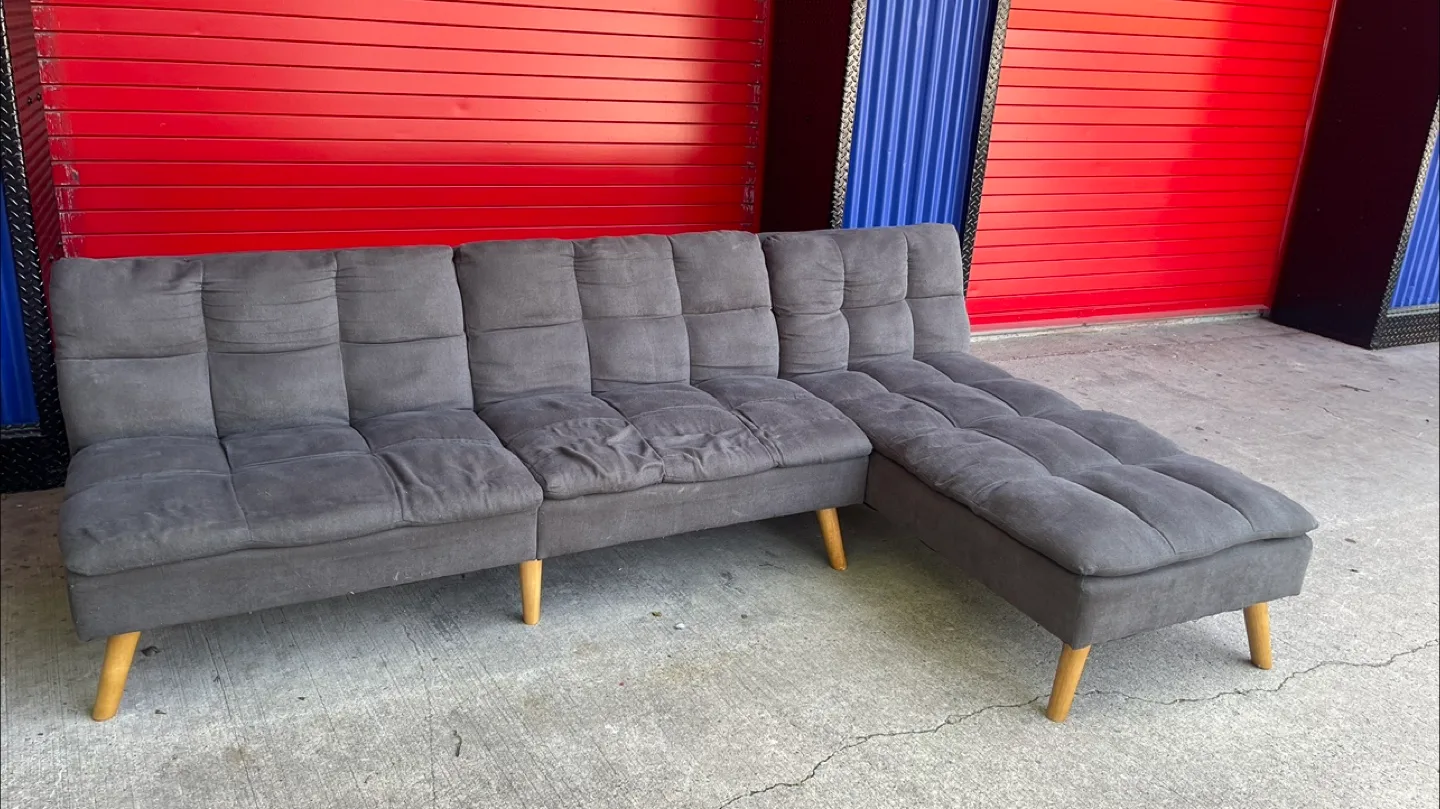 Gray sectional with adjustable headrest. Free local delivery image indicator(2)