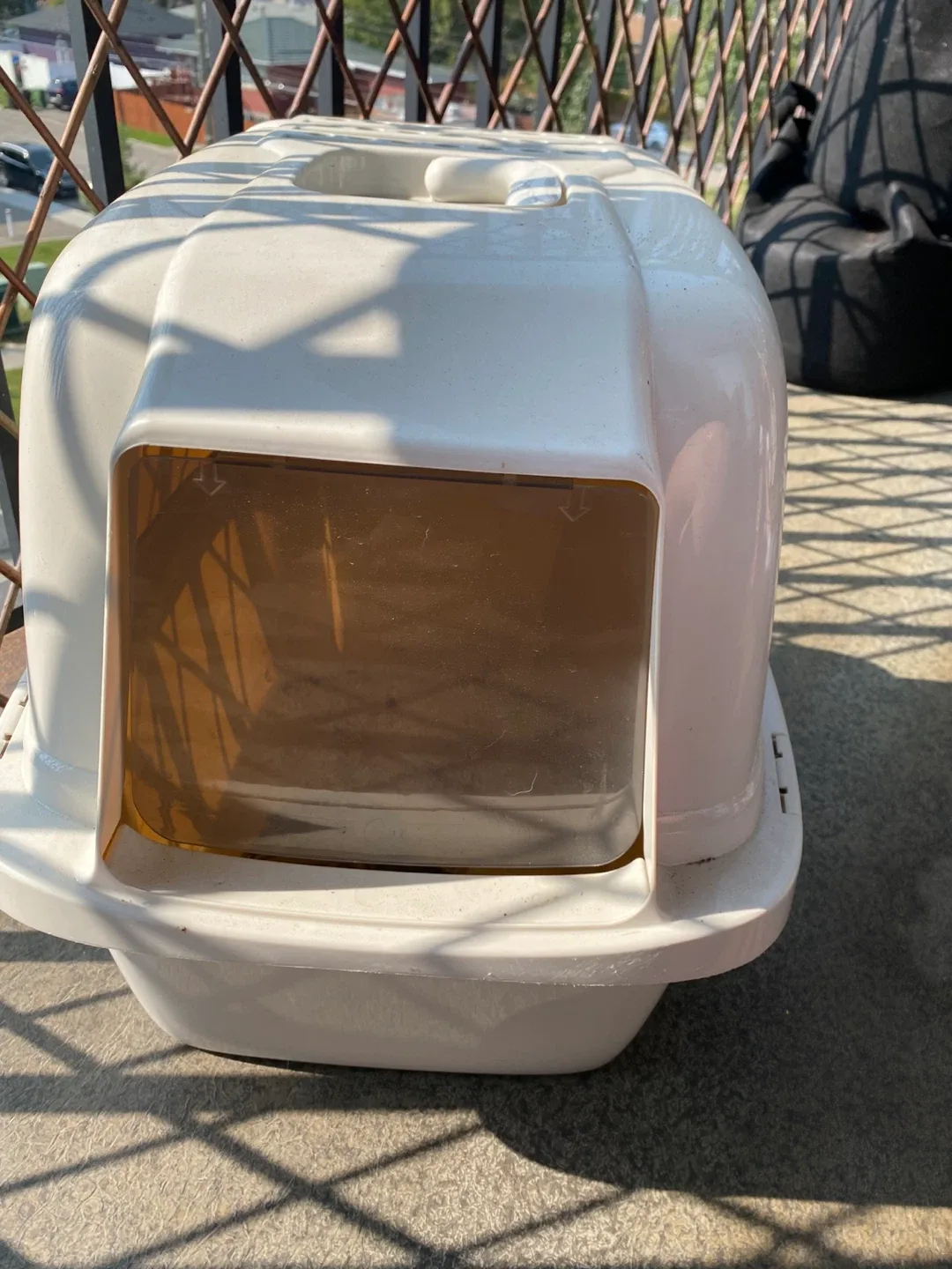 Covered cat litter box 🥕 thumbnail