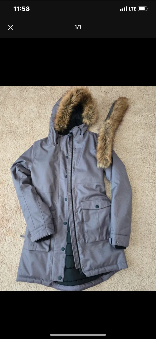 🥕 Ripzone Winter Parka/Snowboard jacket with Faux Fur Trim thumbnail