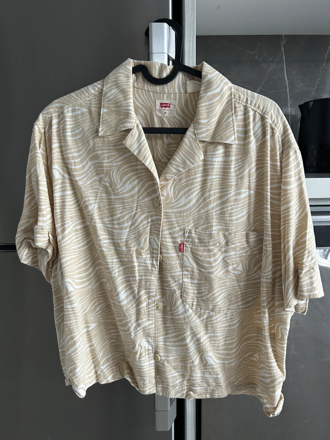 Levi's Beige Patterned Shirt - Size M