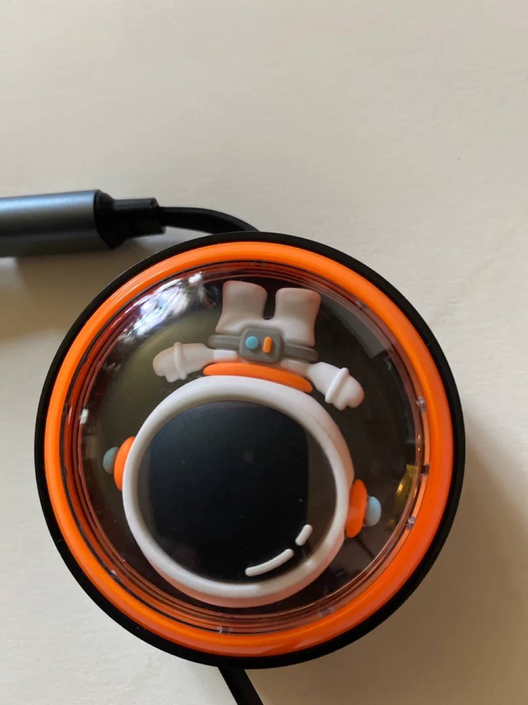 Astronaut Design Retractable 3-in-1 USB Cable image indicator(3)