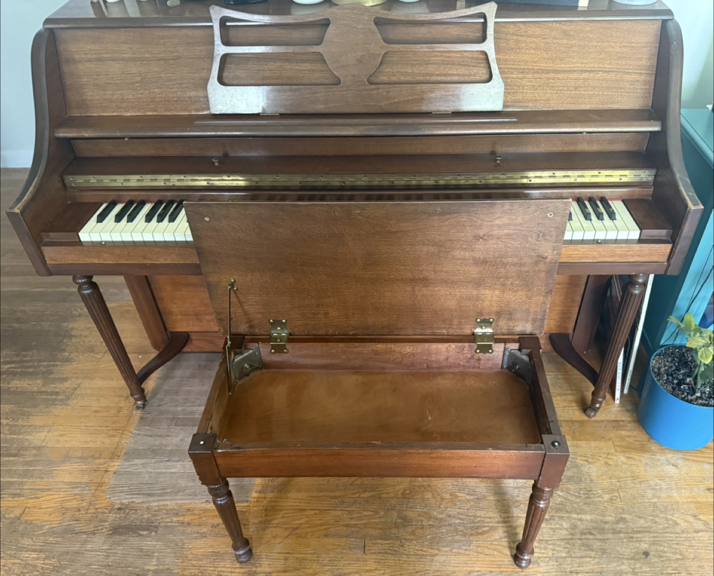 Upright Piano with Bench - photo 4