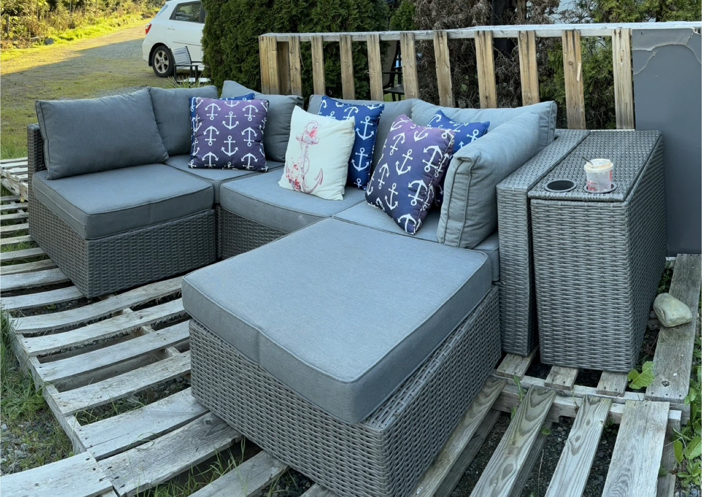 6 pc patios set.