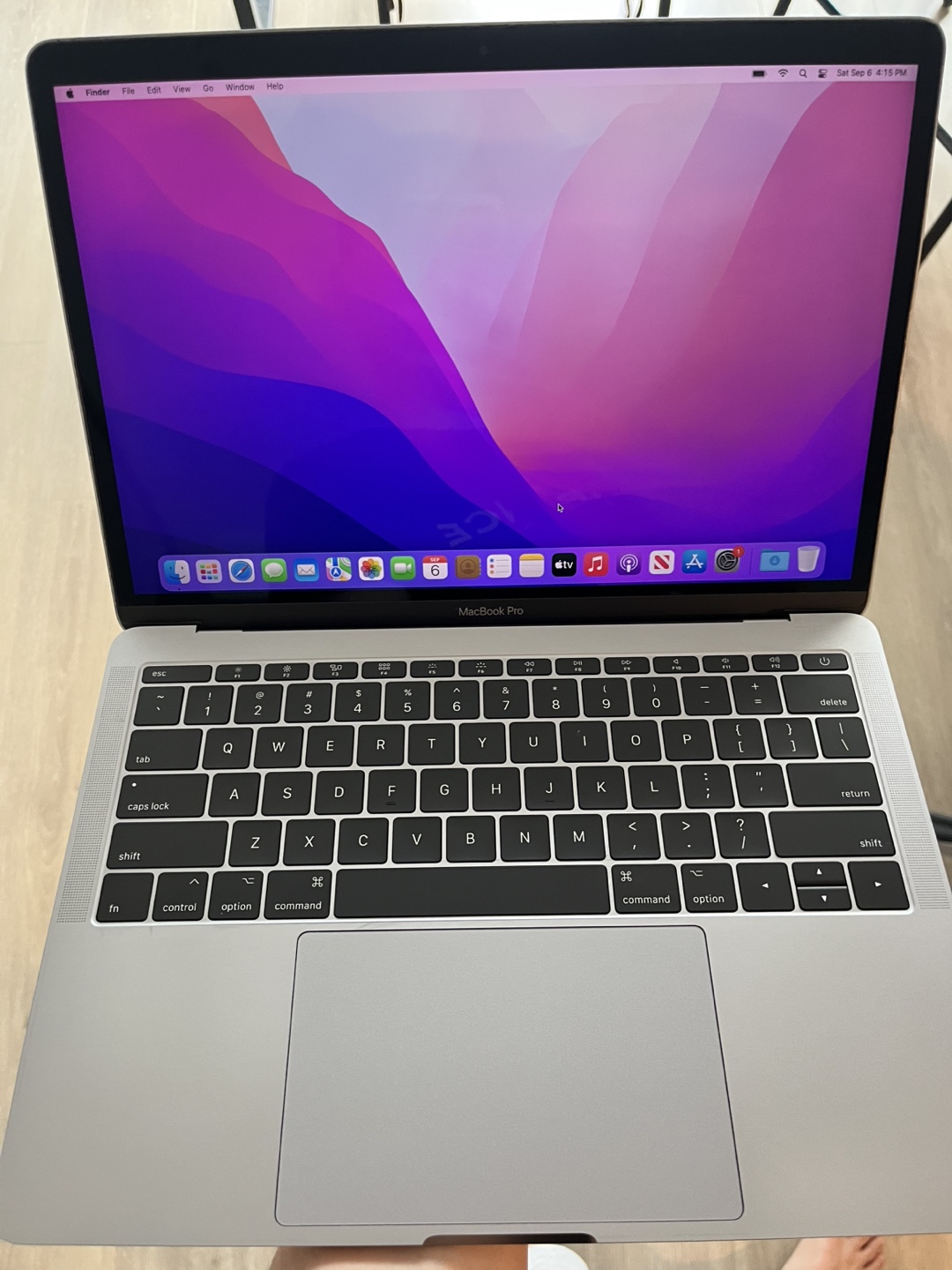 MacBook Pro 13” Mid 2017 – 2.3GHz, 8GB RAM, 256GB SSD - photo 2