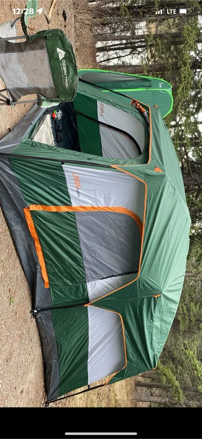 Cabin Tent with 2 bedrooms 🥕 thumbnail