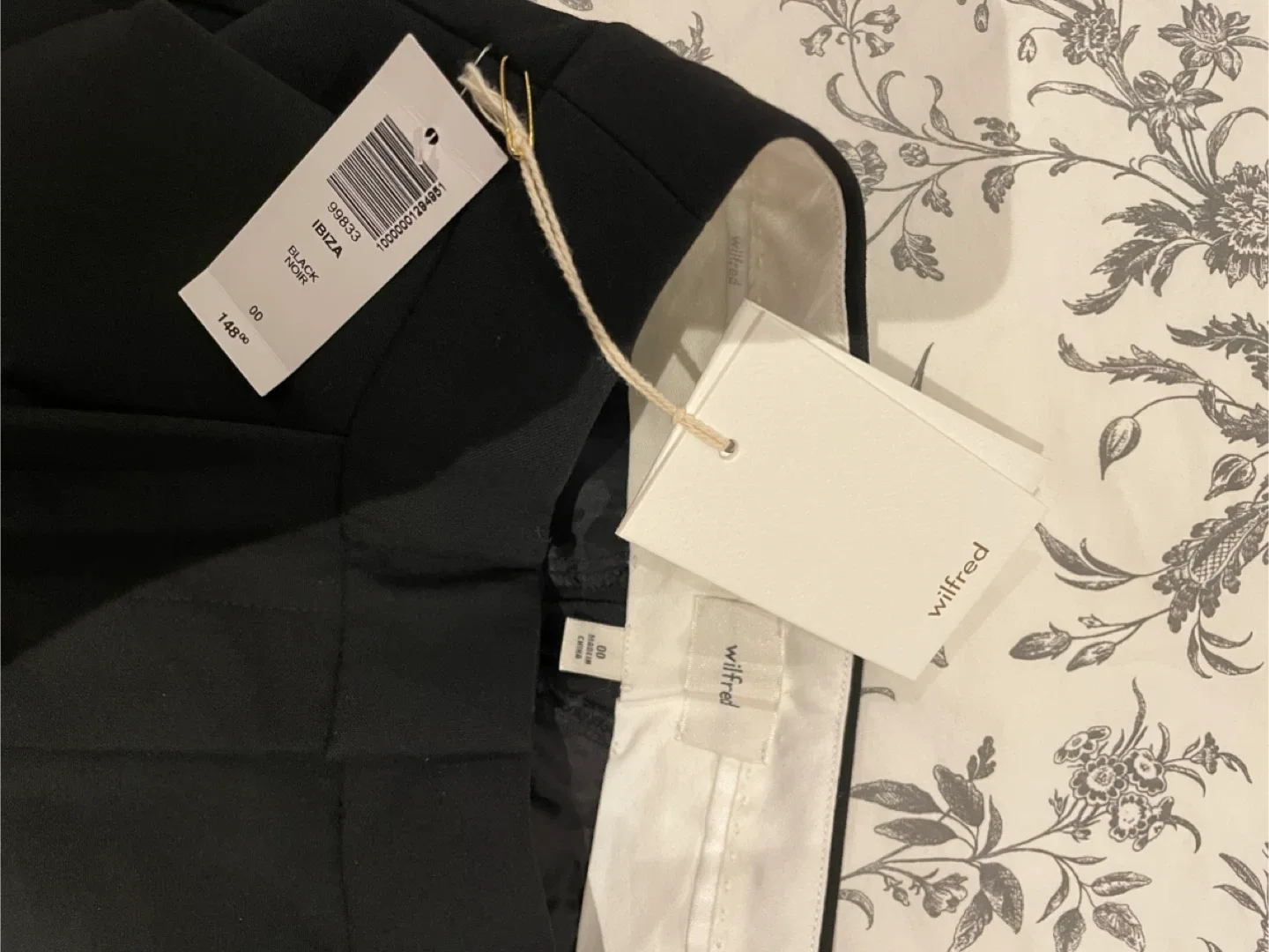 Aritzia Ibiza Pants Size 00 image indicator(3)