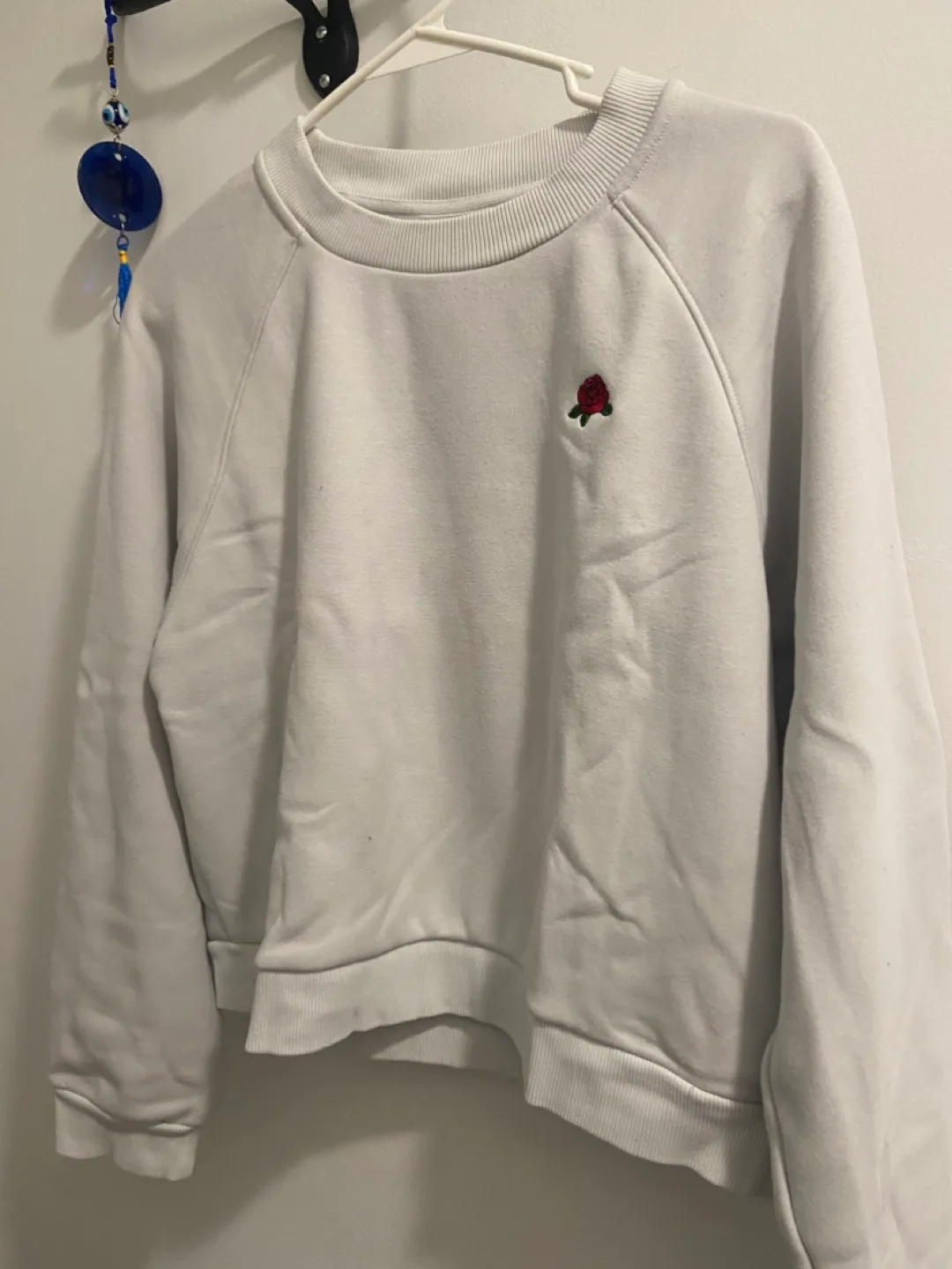 White SUNDAY BEST Sweatshirt with Rose Embroidery