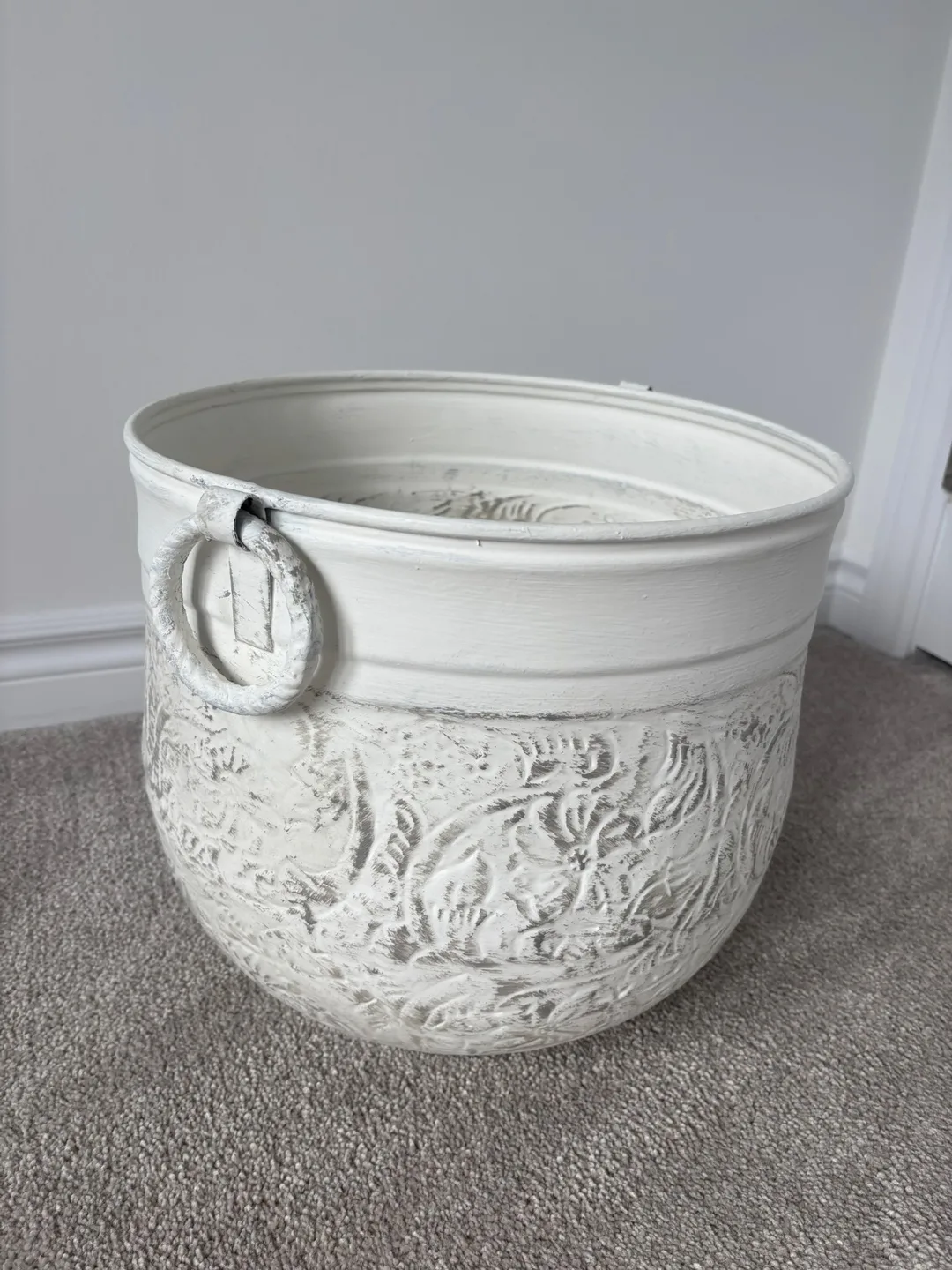 Jardineer/Decorative/Ornamental metal pot/planter thumbnail