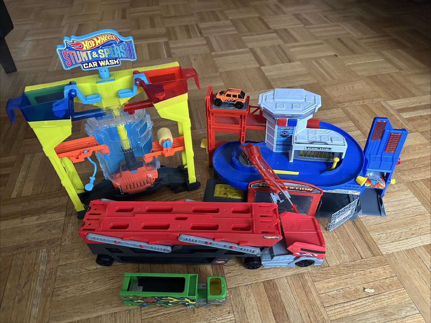 Toy bundle (free)