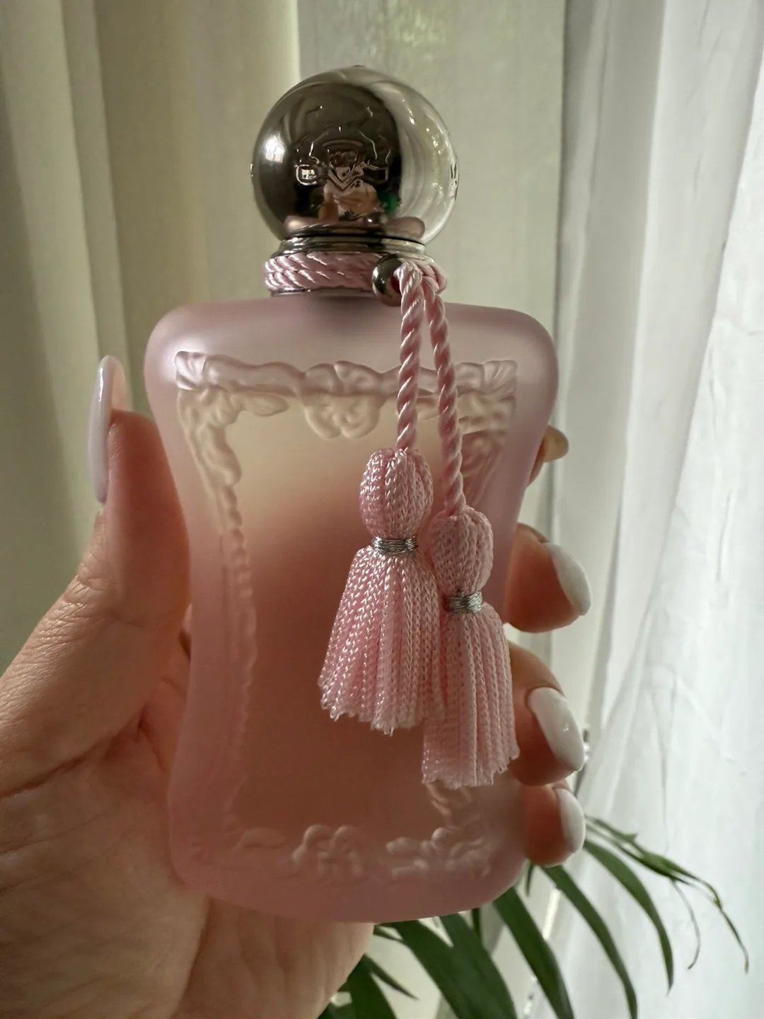 100% authentic Perfums De Marly Delina La Rosee Royal Essence image indicator(4)