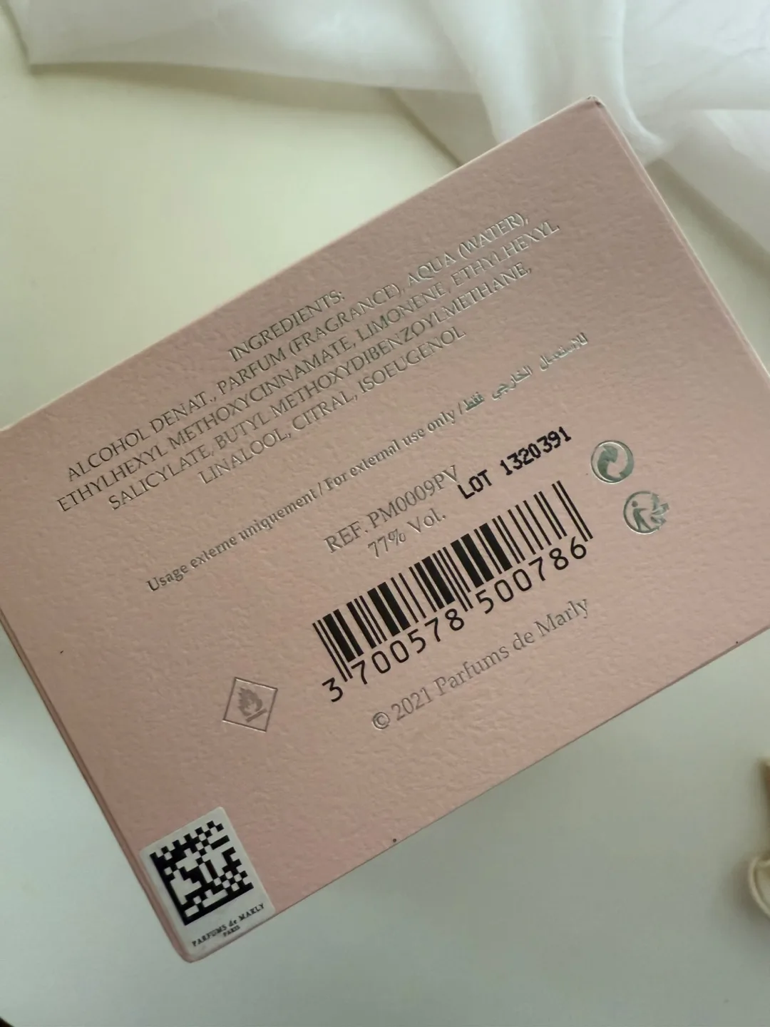 100% authentic Perfums De Marly Delina La Rosee Royal Essence image indicator(3)