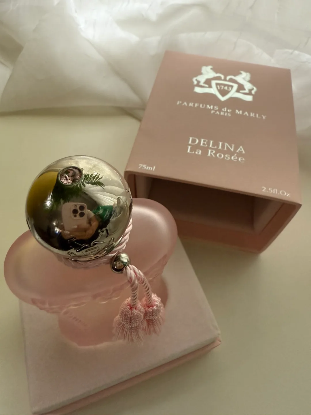 100% authentic Perfums De Marly Delina La Rosee Royal Essence image indicator(5)