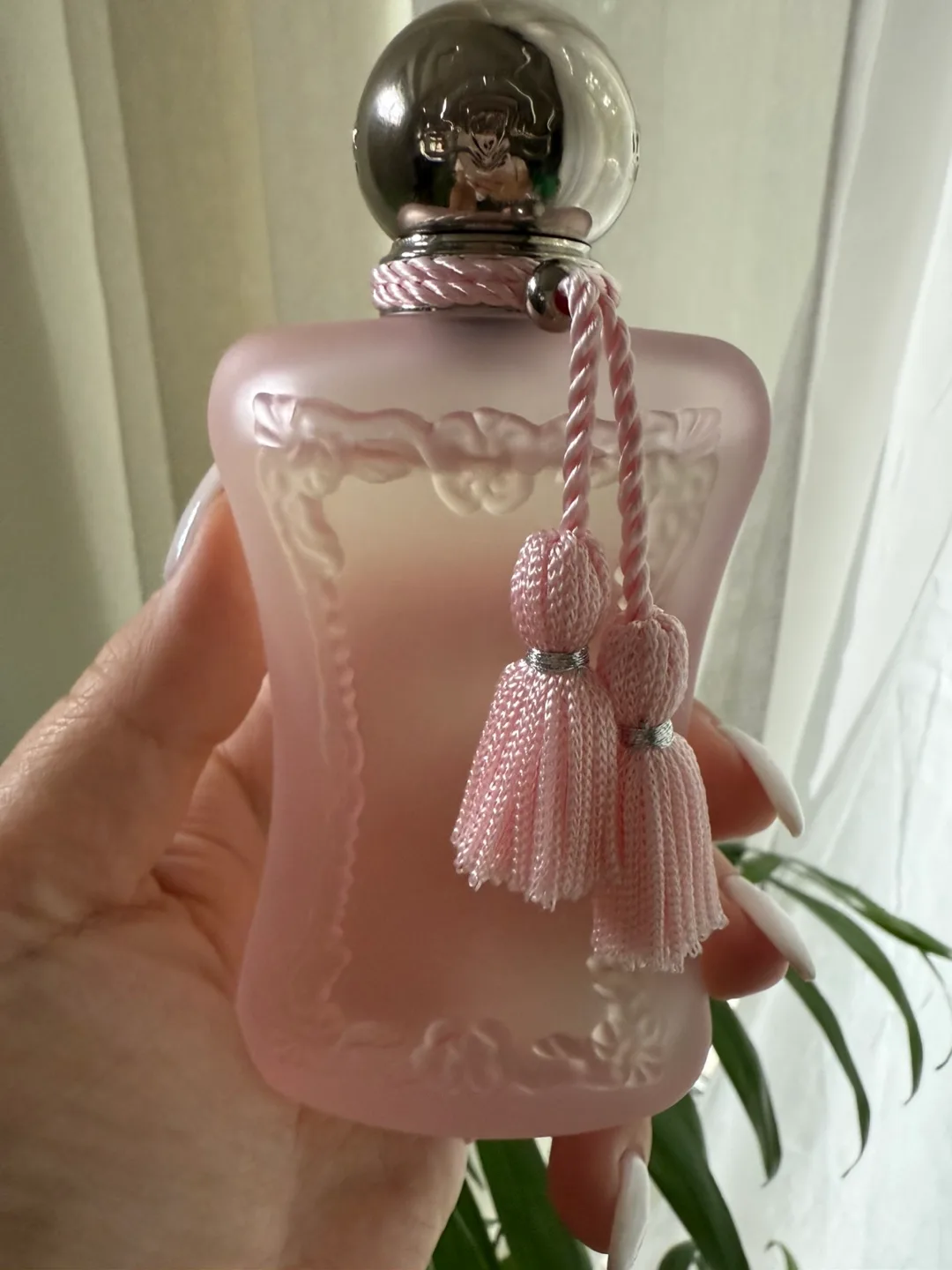 100% authentic Perfums De Marly Delina La Rosee Royal Essence image indicator(6)