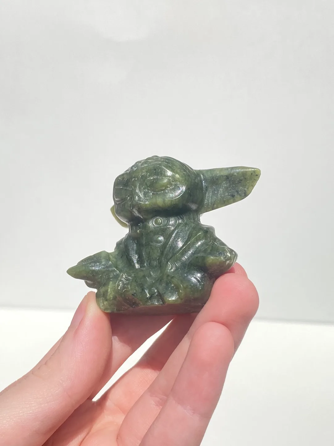 Yoda Crystal Carving image indicator(2)
