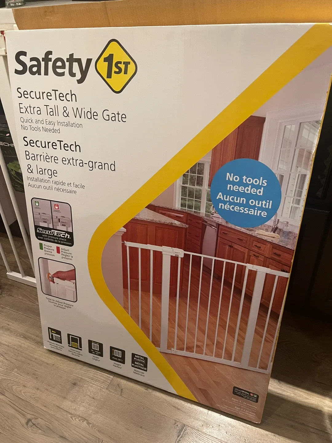 Safety 1st SecureTech Extra Tall & Wide Gate - New thumbnail