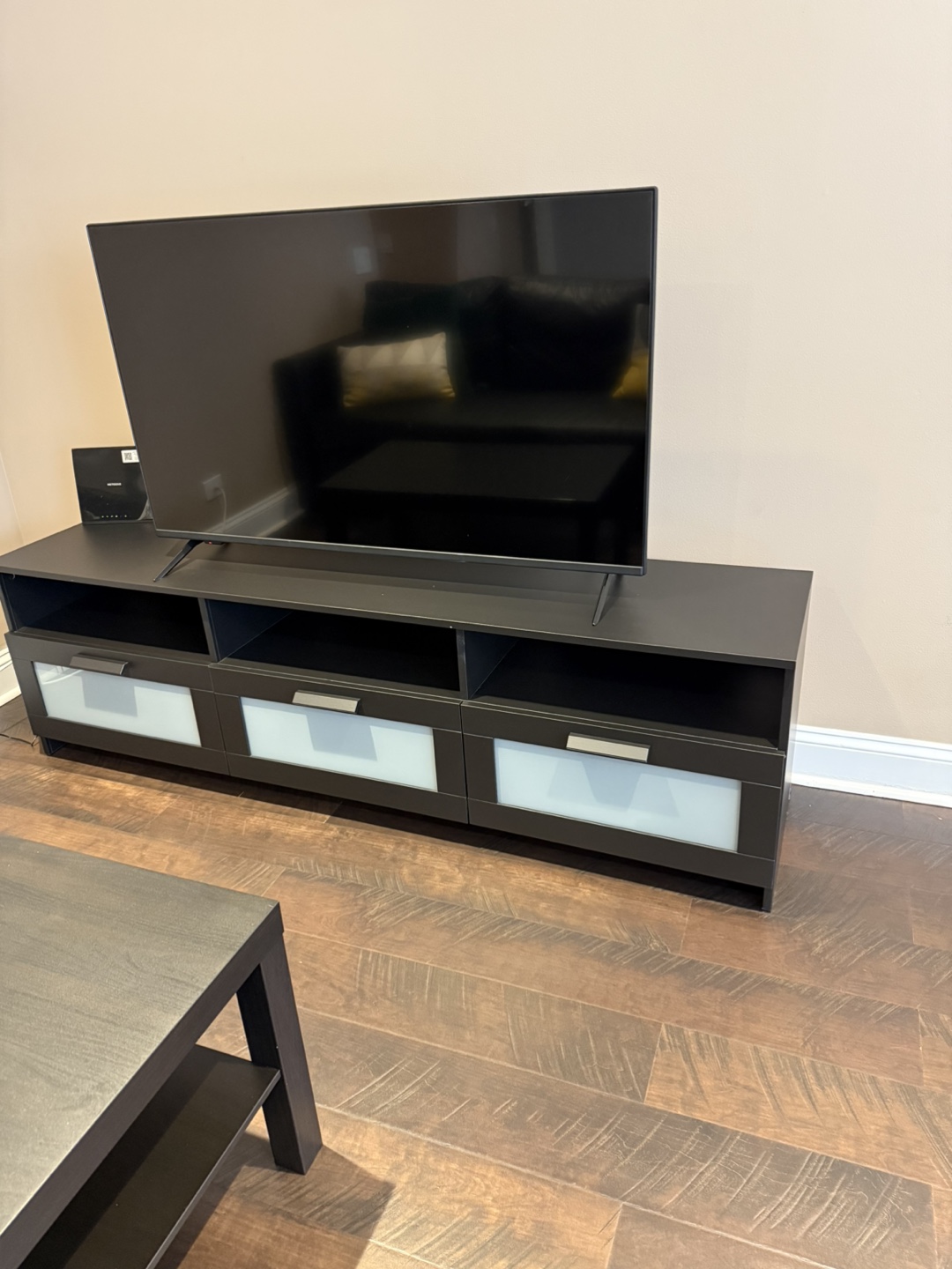 IKEA TV Stand 🥕 - photo 3