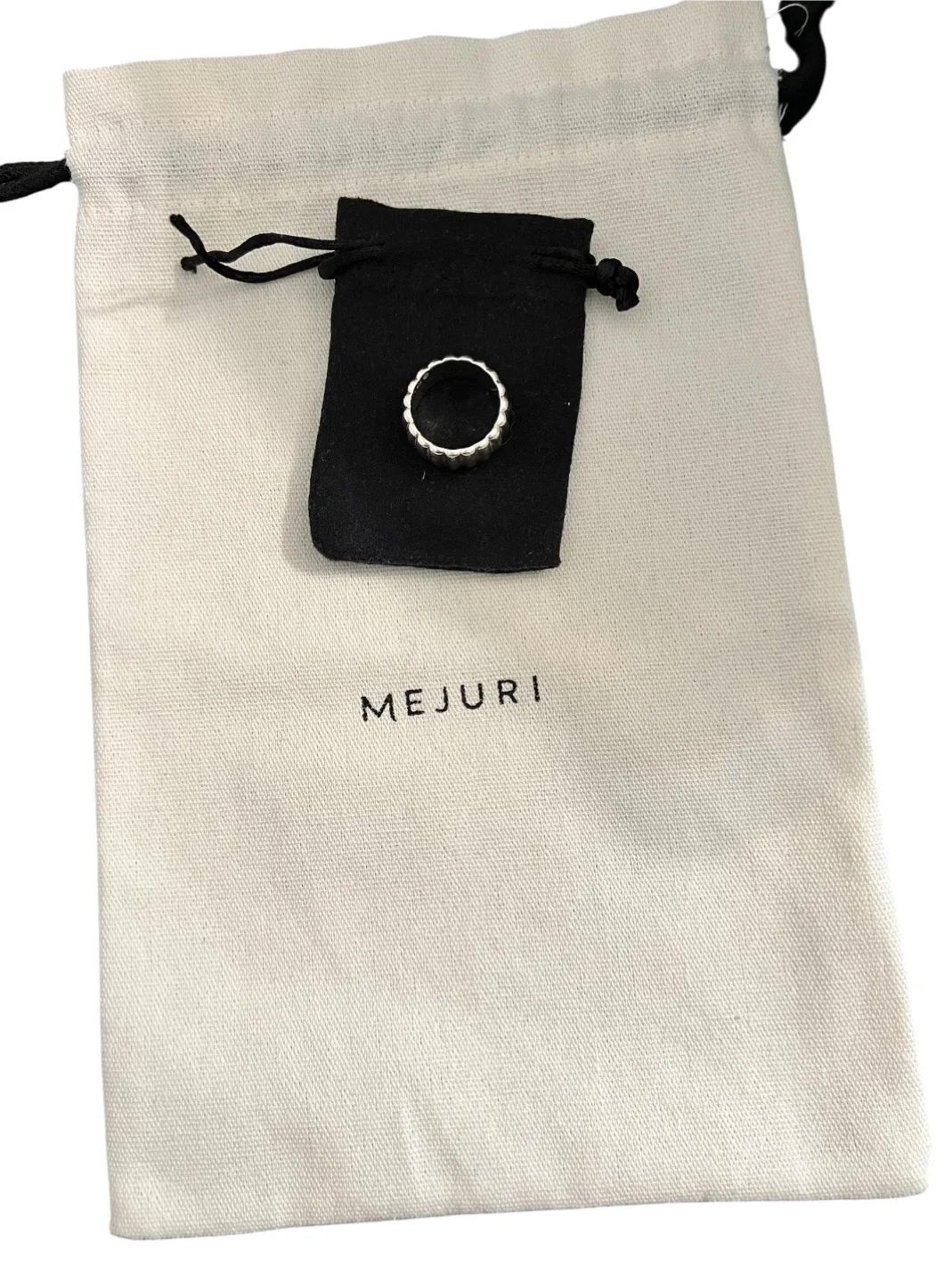 Mejuri Charlotte Bold Ring – Sterling Silver (Size 7) thumbnail