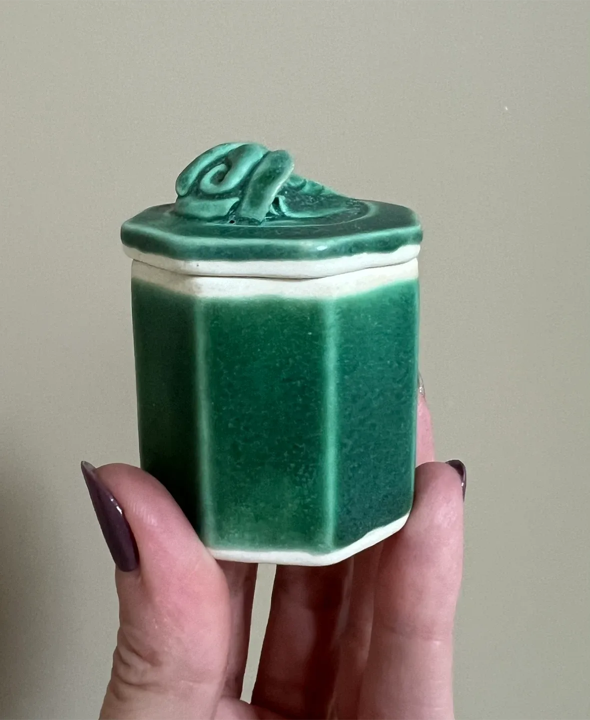 Vintage Ceramic Ring Box thumbnail