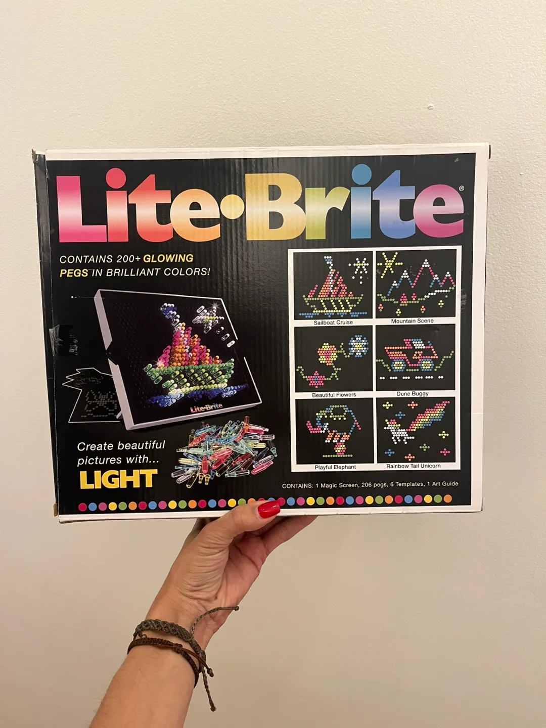 Lite-Brite - Contains 200+ Glowing Pegs image indicator(2)