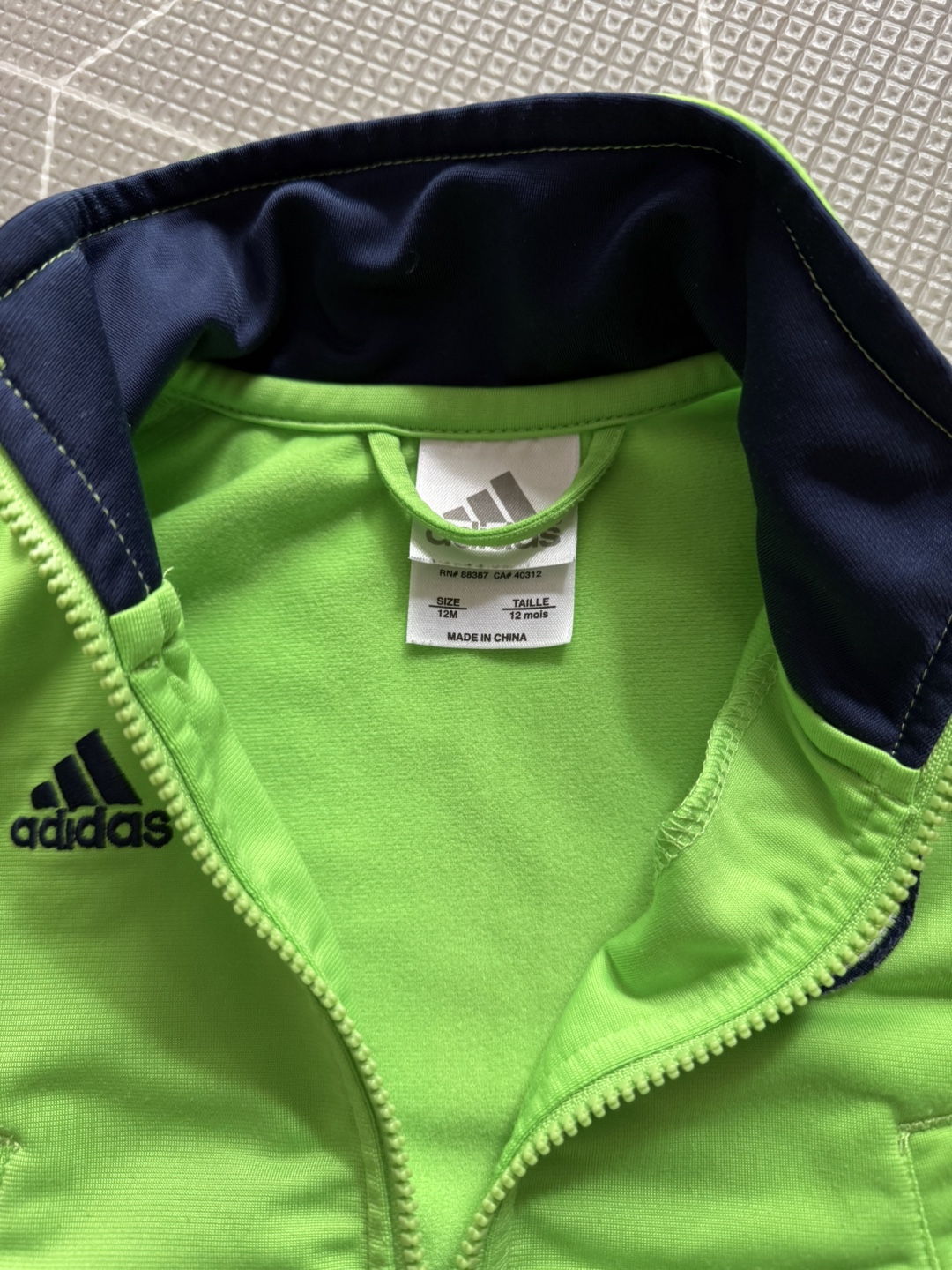 Adidas Track Jacket - Size 12M - photo 3