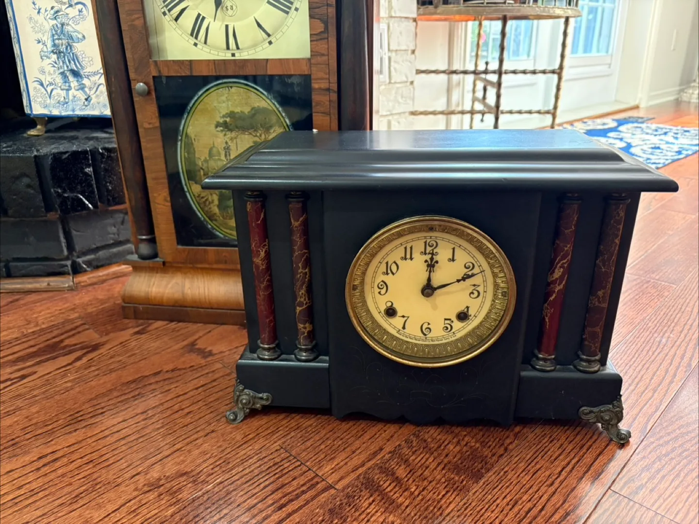 Rare Find - 2 Vintage American Mantel Clocks 🕰️✨ thumbnail