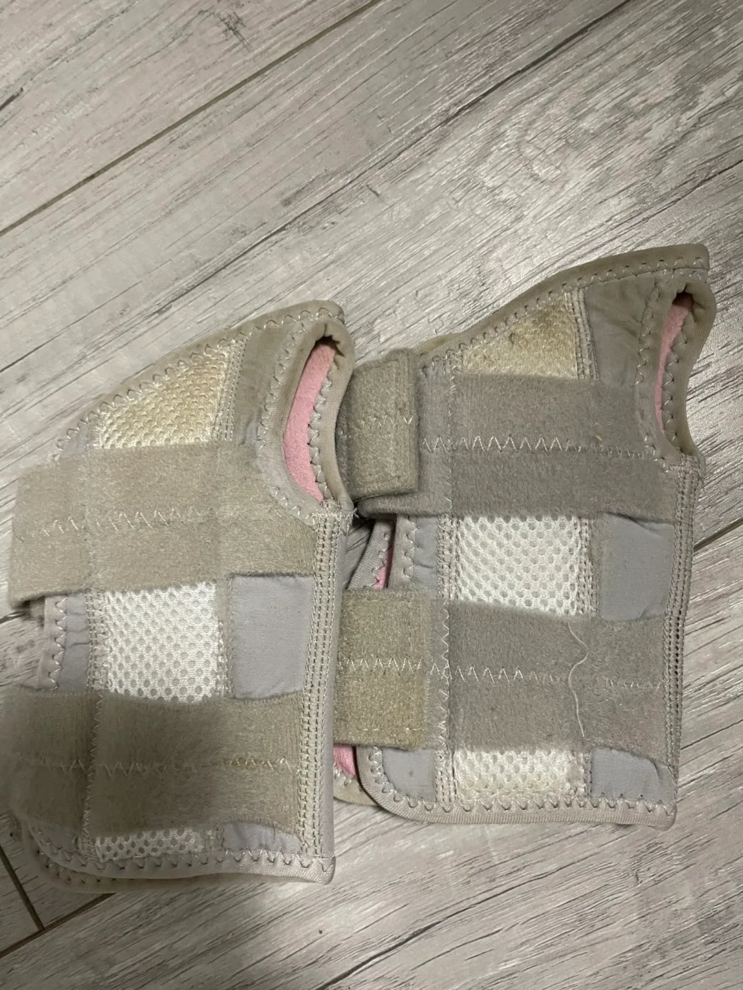 Wrist splints thumbnail