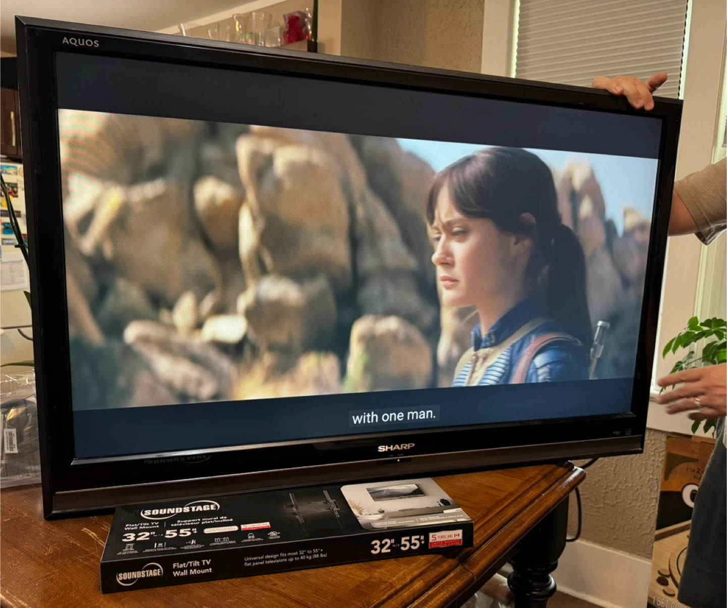 40 inch HD TV in good condition, read description - photo 2