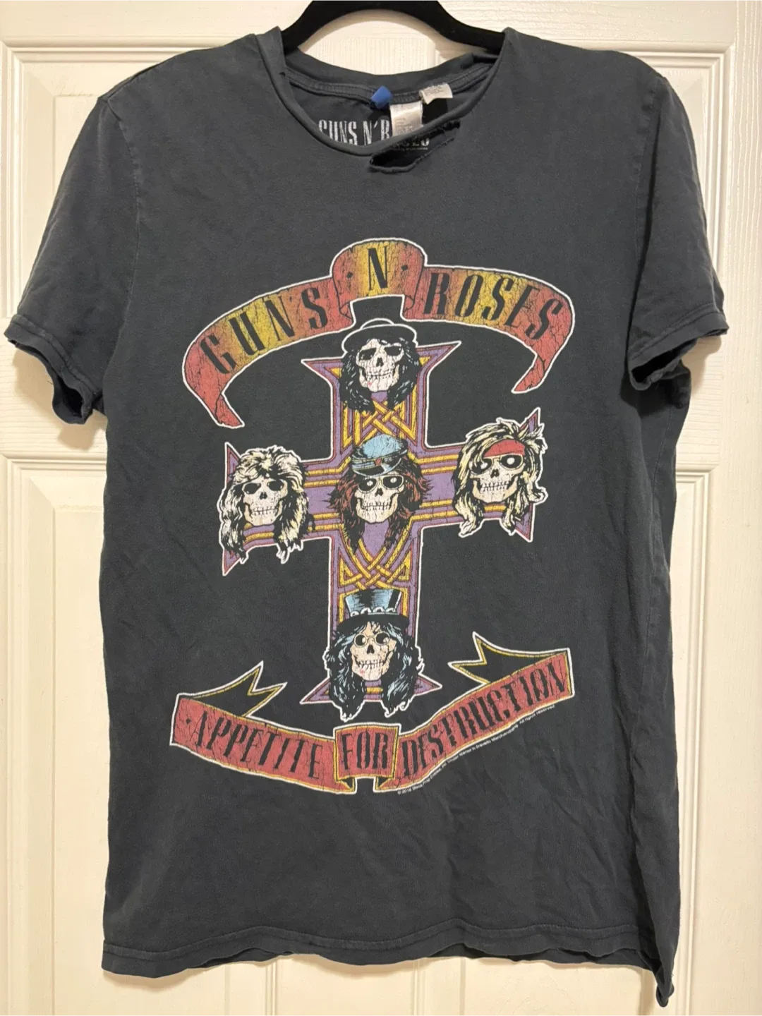 Small Guns N' Roses T-Shirt thumbnail