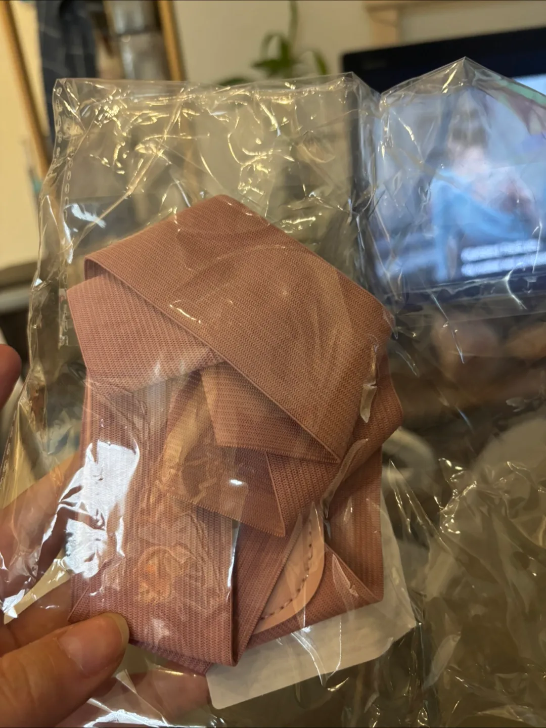 New Adjustable Back Posture Corrector - Pink image indicator(3)